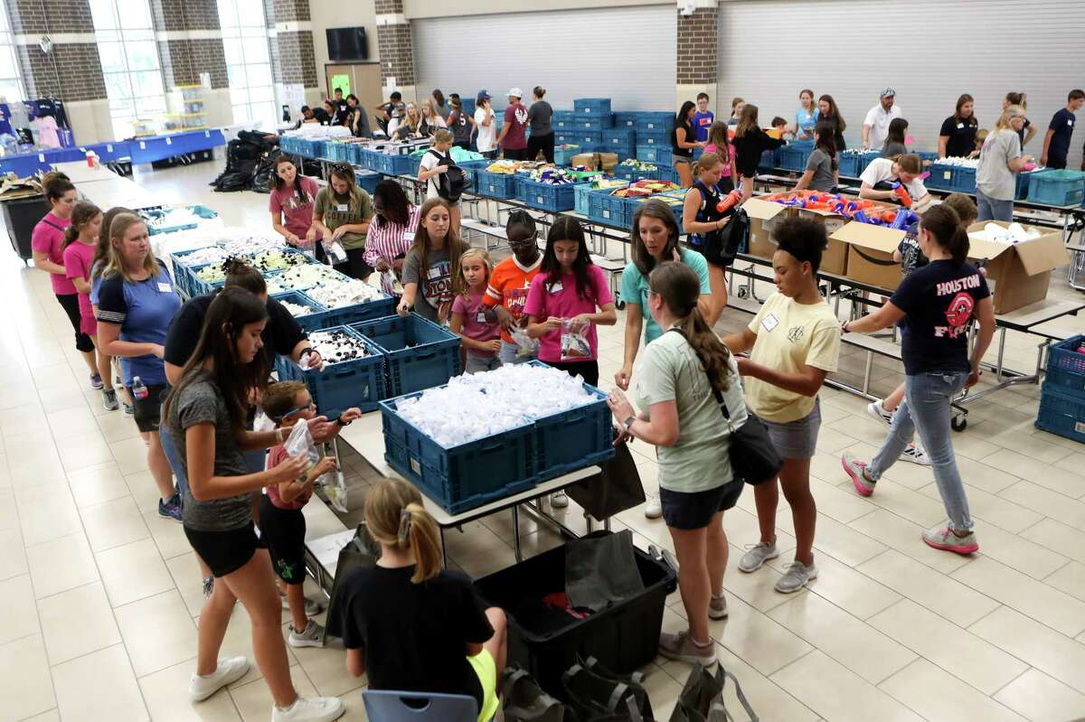 Teen's BE Blessed nonprofit brings school supplies to Conroe campuses