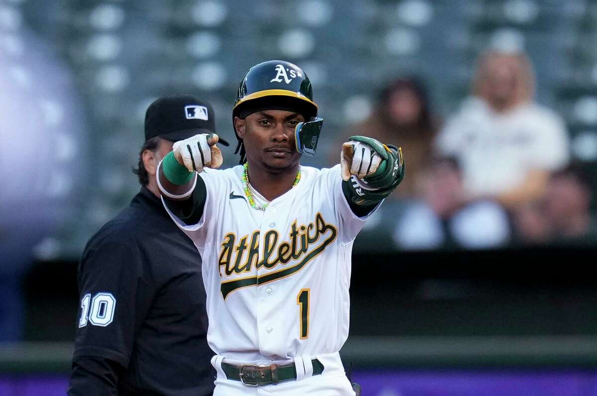 Oakland Athletics delay uniform patch deal until MLB relocation