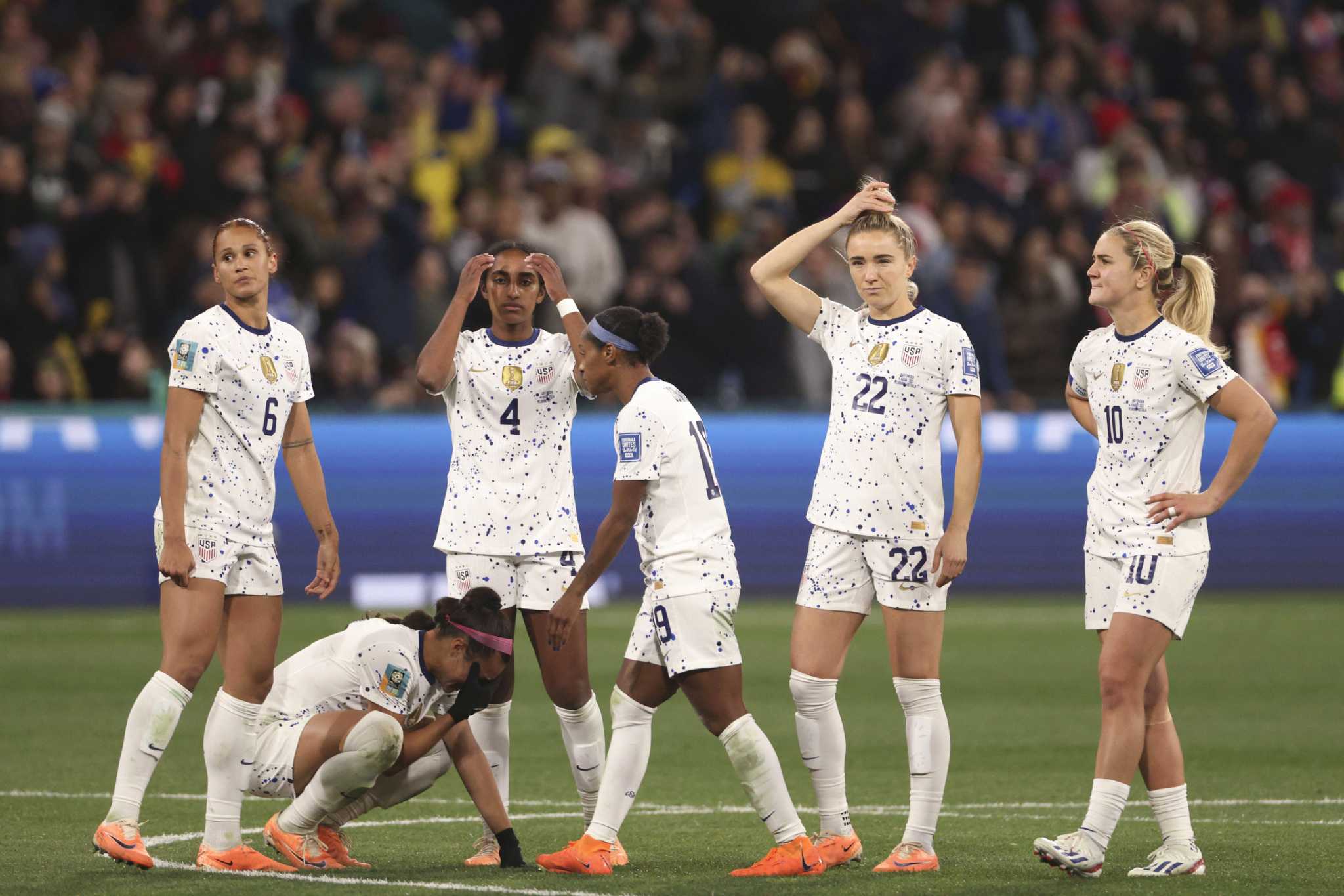 USA vs Sweden penalty shootout: USWNT eliminated from Women's World Cup  after missing three penalty kicks