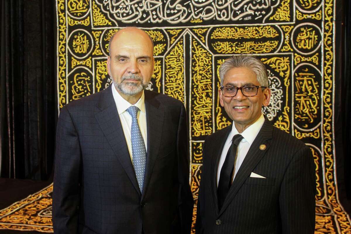 Story photo for Islamic Arts Society builds bridges