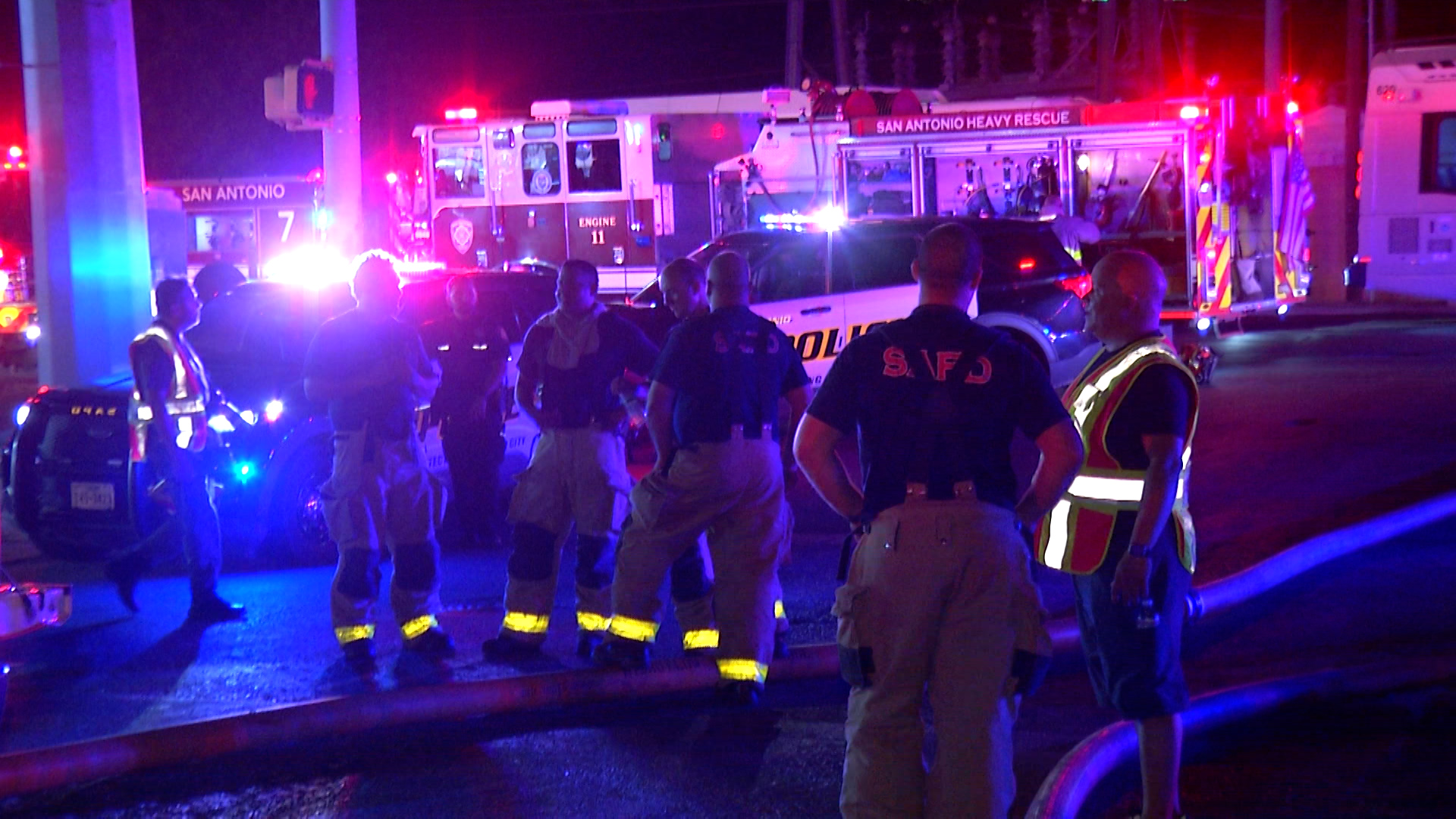 Northwest Side San Antonio apartment fire destroys 20 units