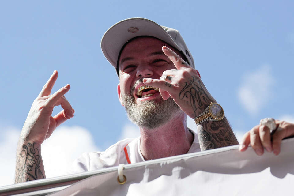 Houston rapper Paul Wall responds to viral tweet asking who he is