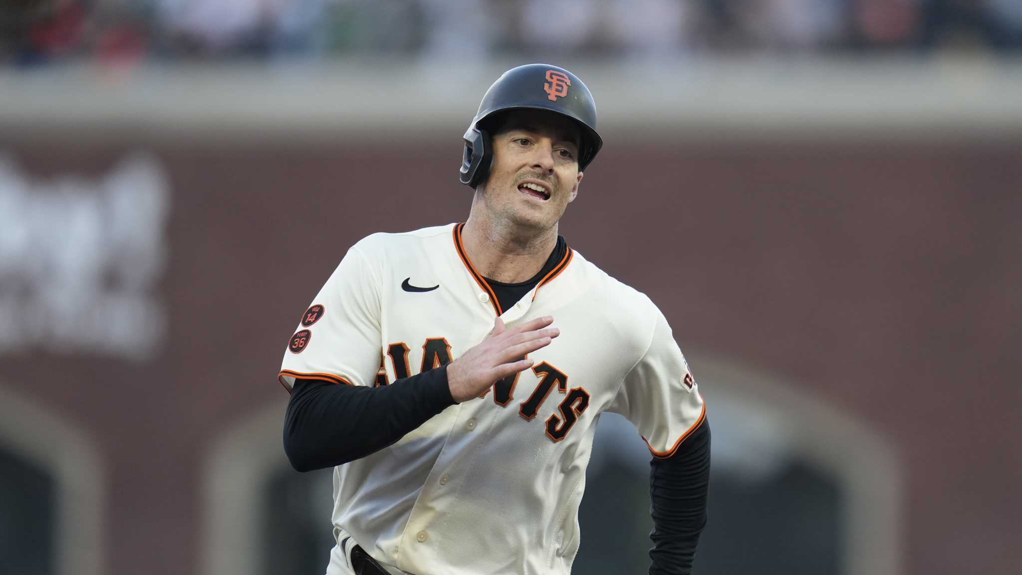Why Mike Yastrzemski and the Giants are sold on special insoles: 'If you're  slipping, you're losing' - The Athletic