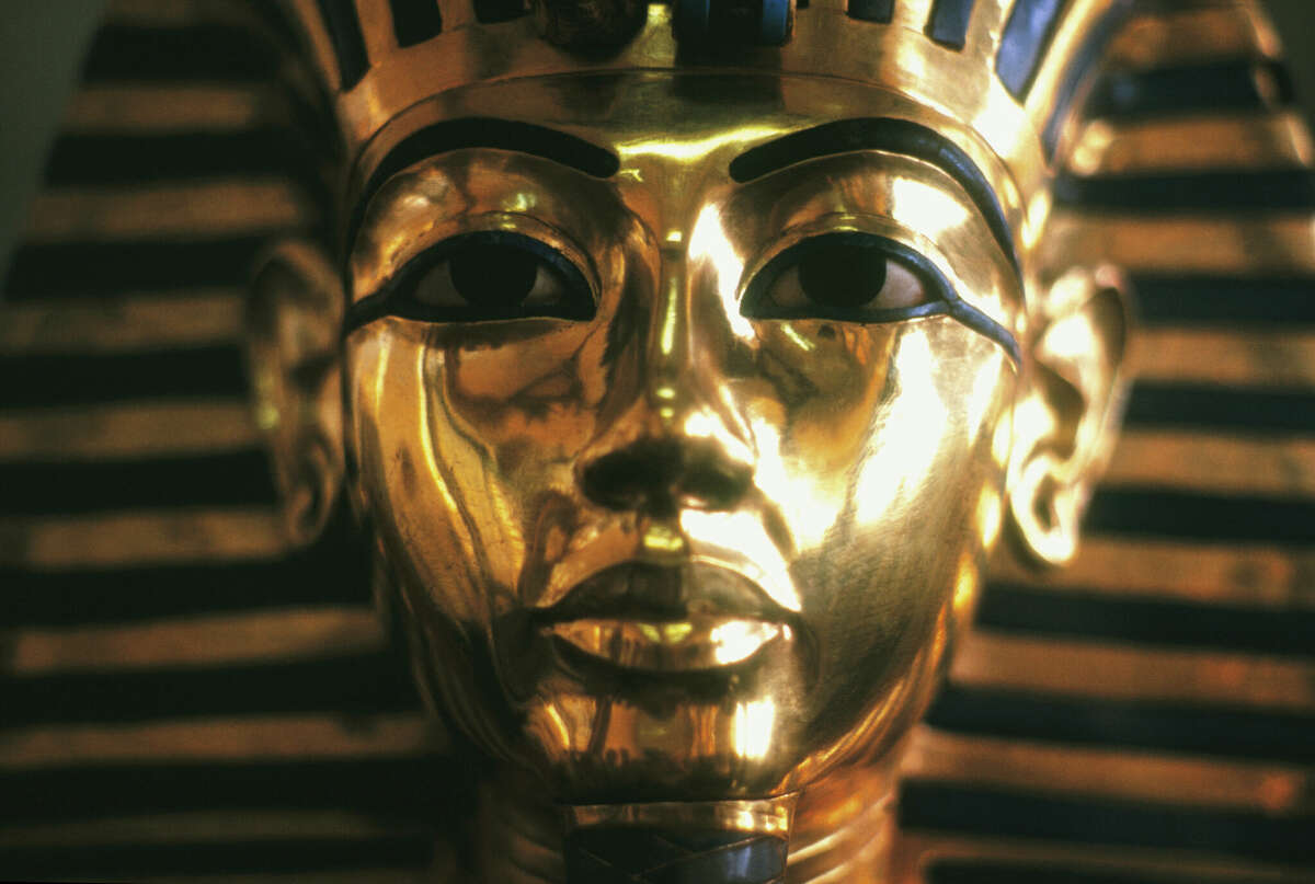 King Tutankhamen gold ask, Cairo Egypt