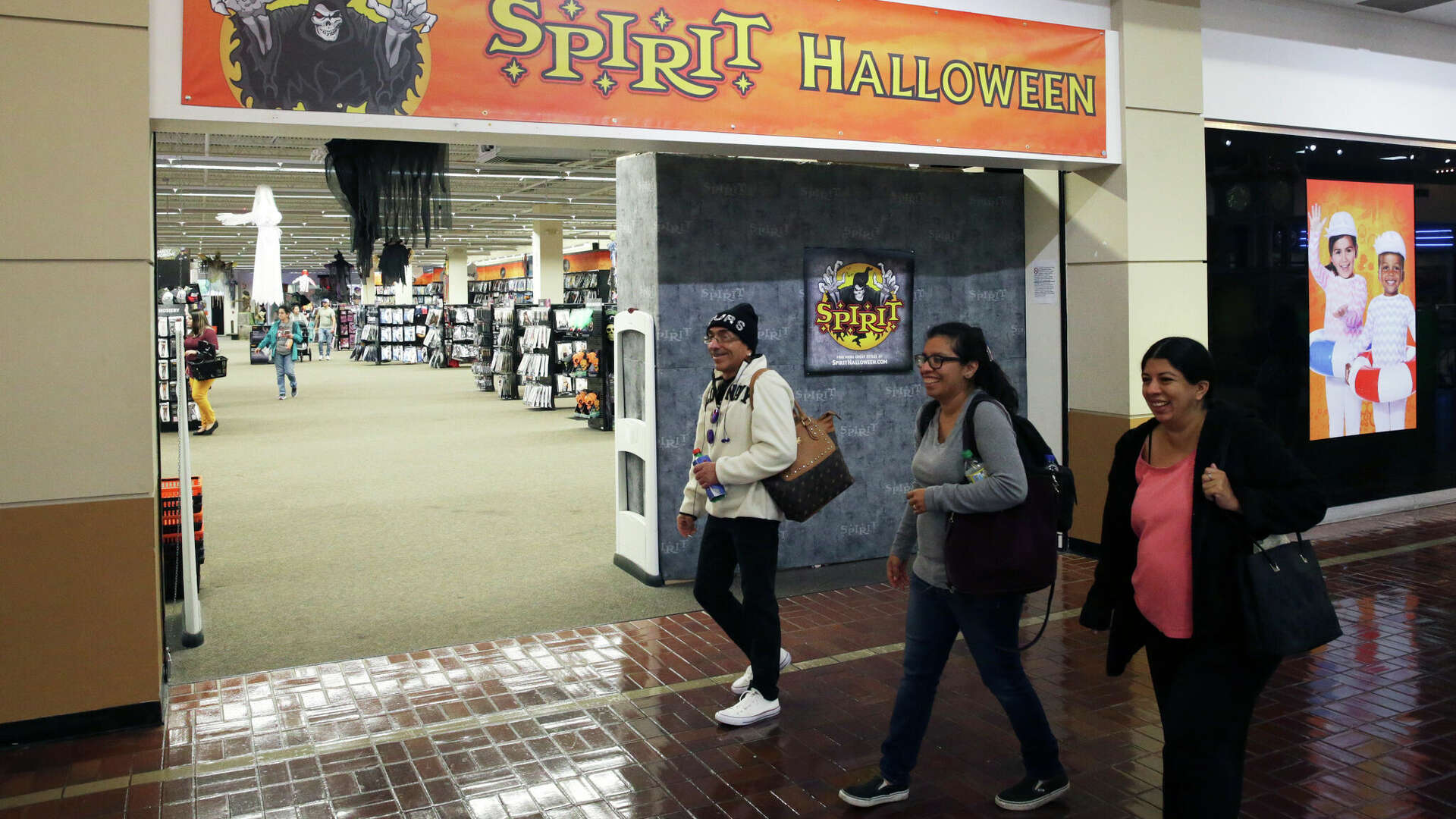 Spirit Halloween Return Policy