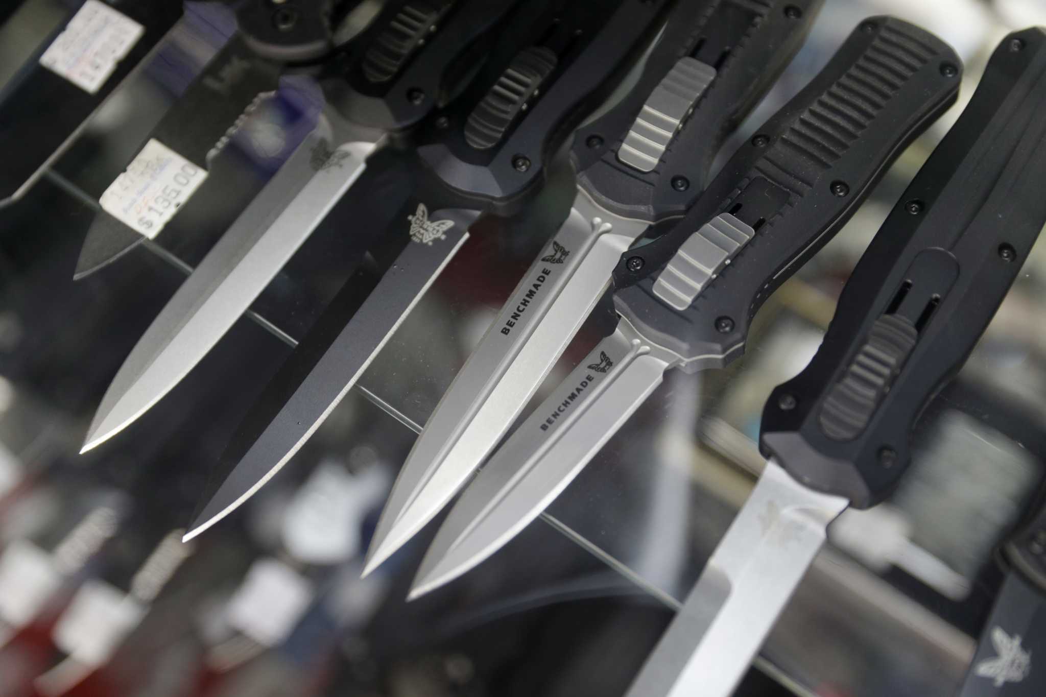 Supreme Court guns ruling also applies to knives, Ninth Circuit rules