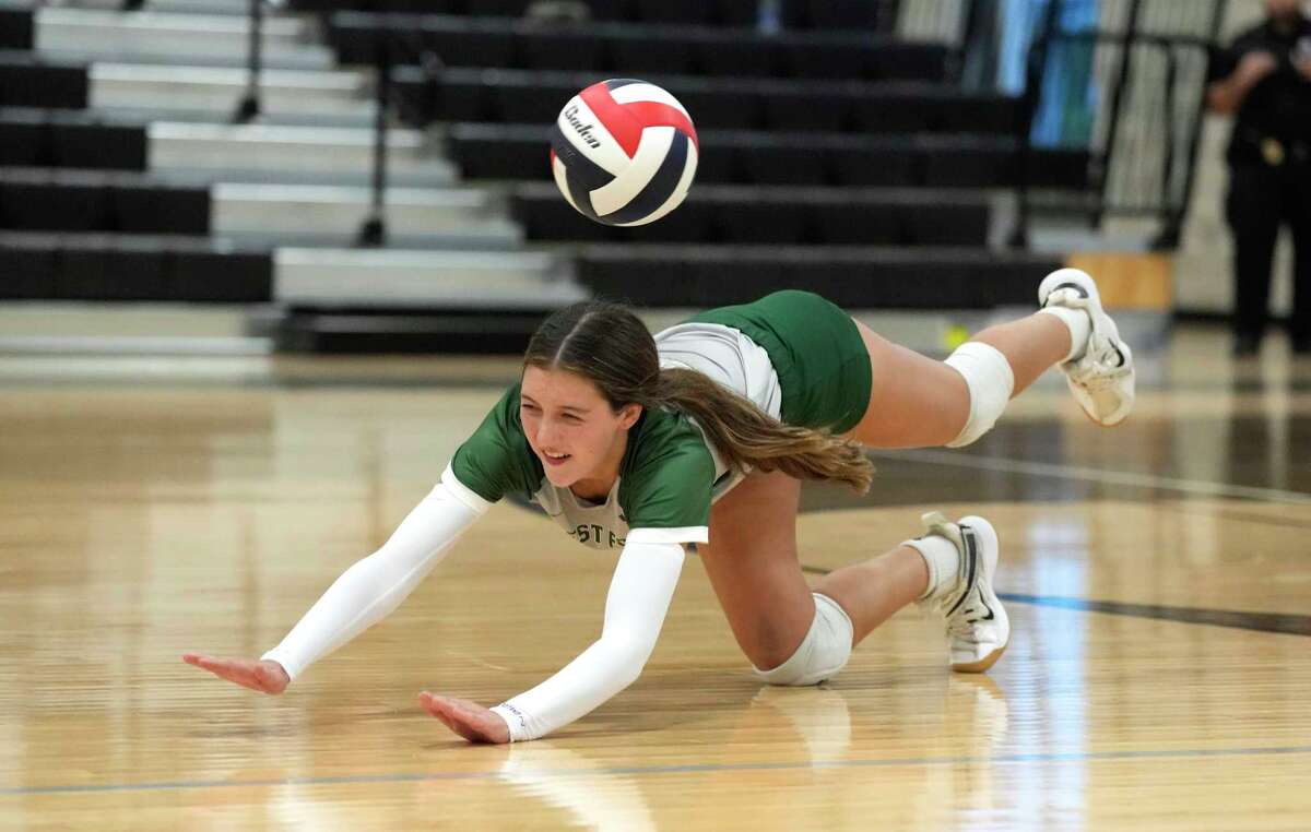 high-school-volleyball-west-fork-inaugurares-program-with-win