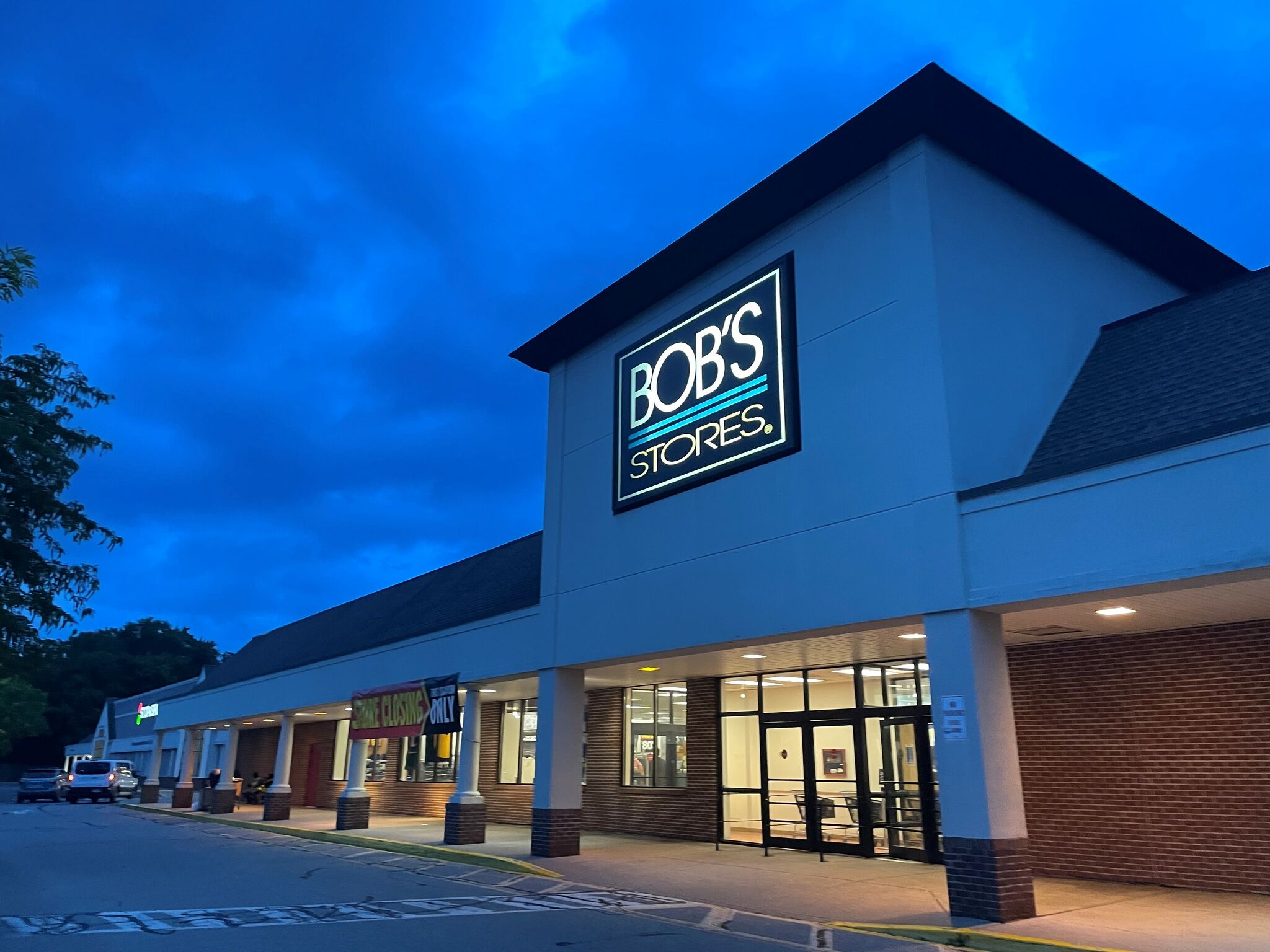 Bobs shoes shop norwalk