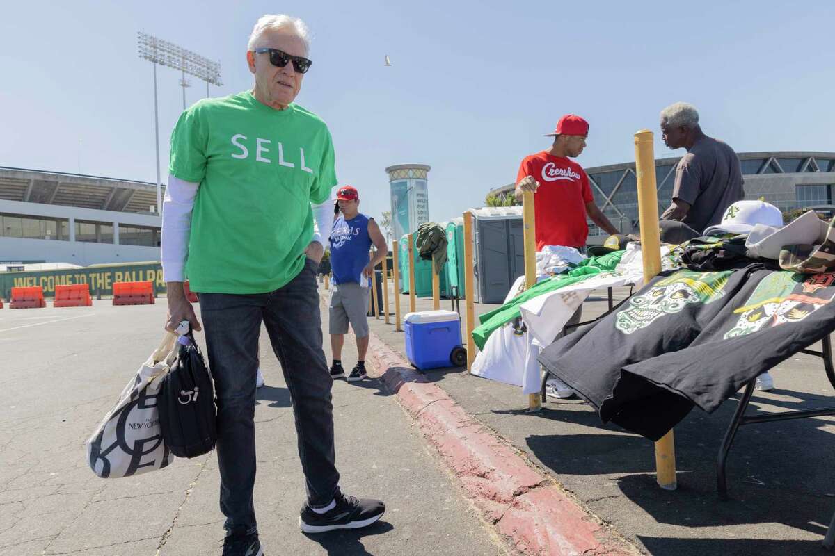 Our columnist wore 'SELL' shirt to an A's game. Here's what happened