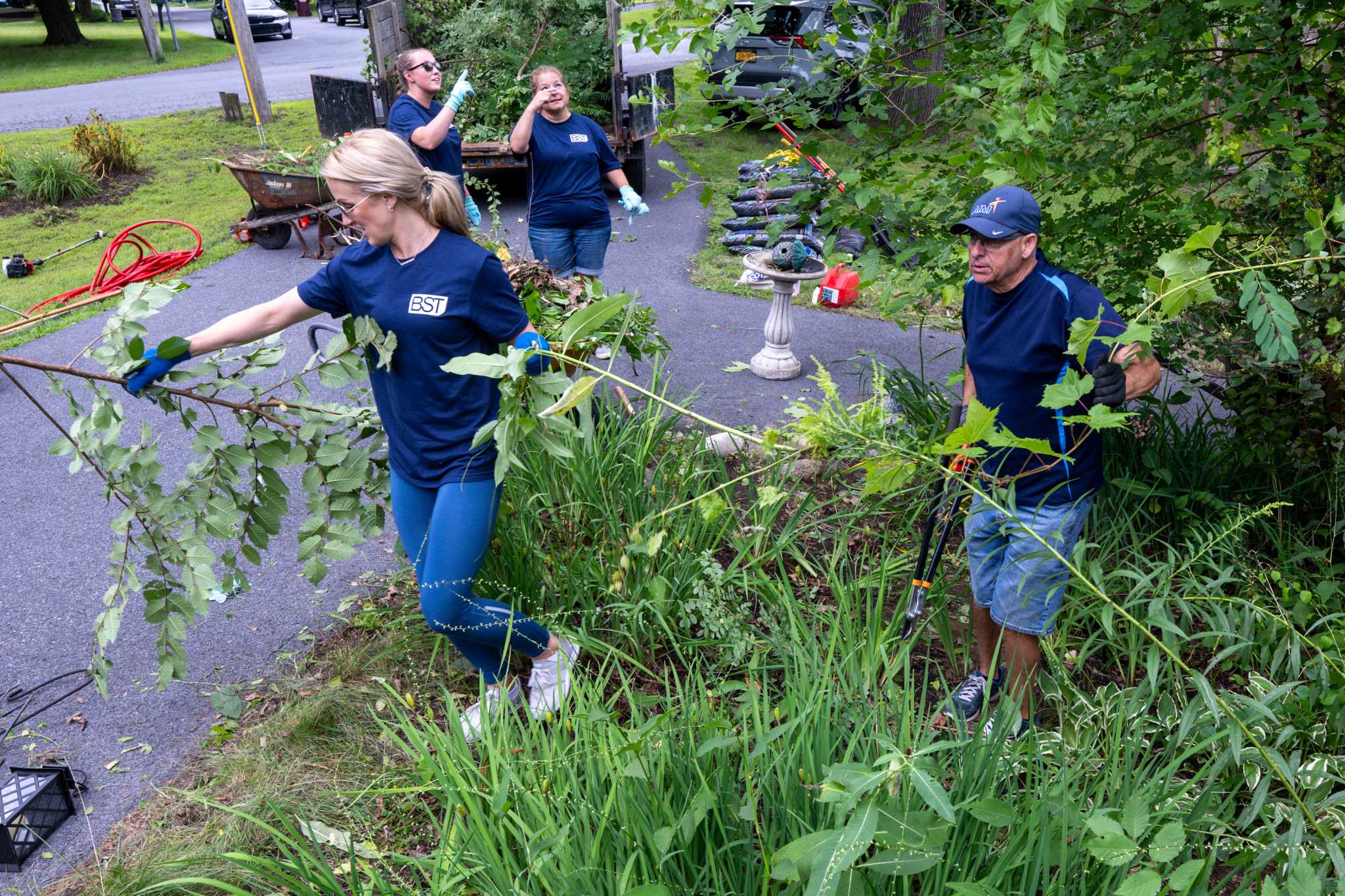 BST accounting exceeds national average for women leaders