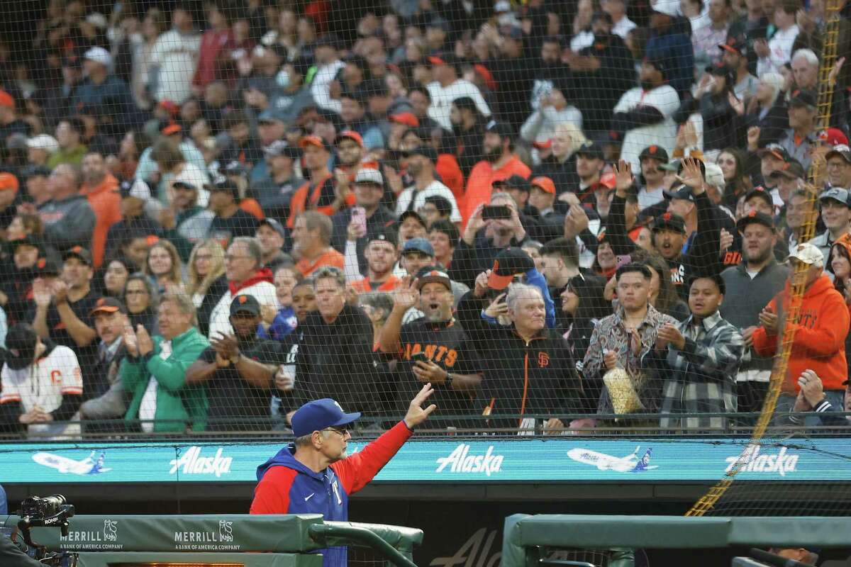 Bruce Bochy makes anticipated Oracle Park return for Giants