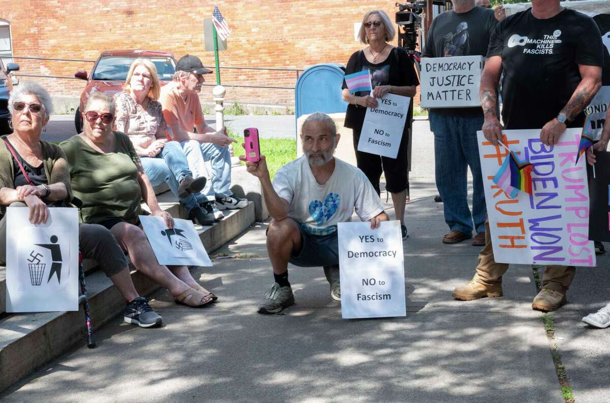 Progressives gather for anti-Proud Boys rally in Saratoga