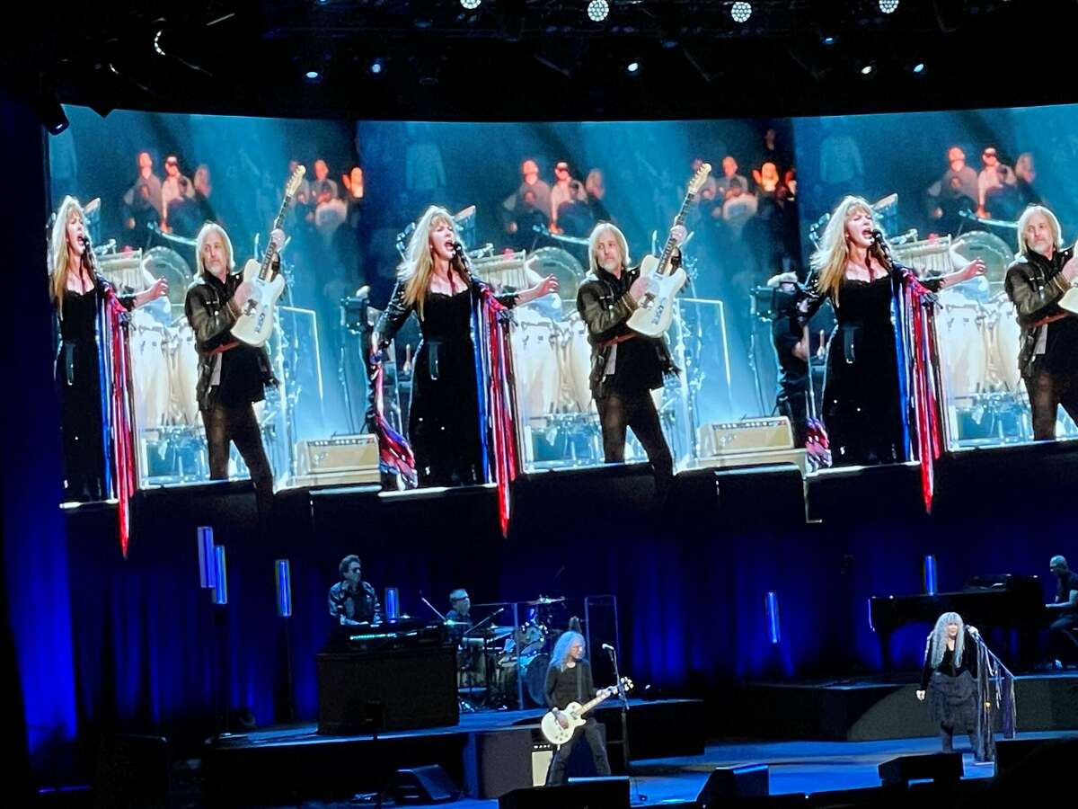 Stevie Nicks enchants Houston crowd with classic songs and stories