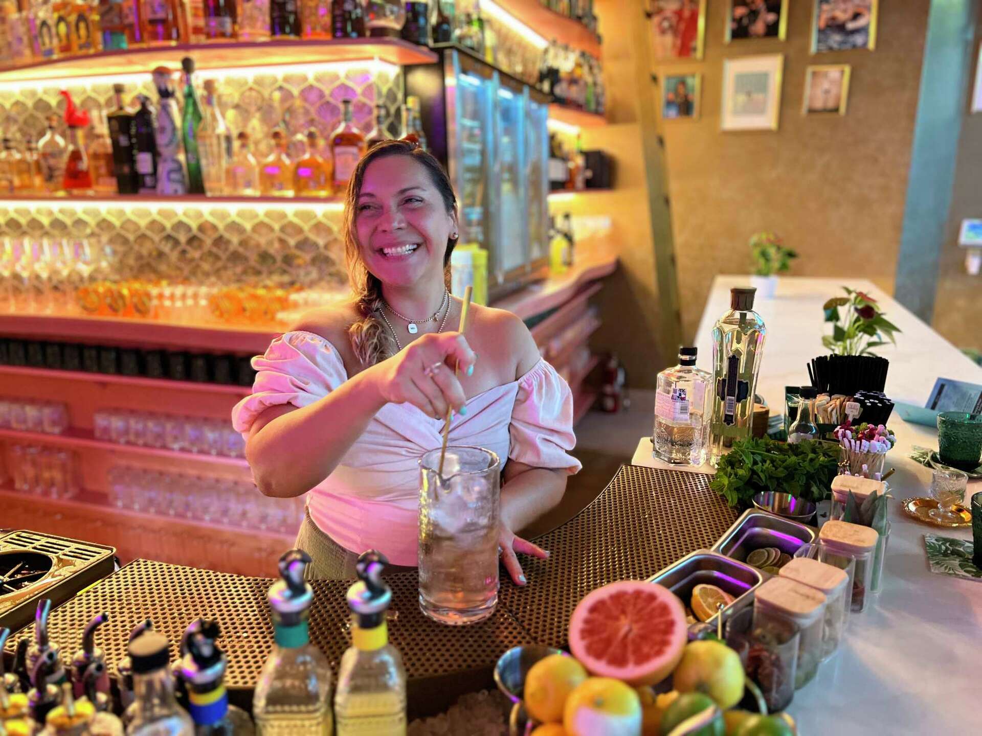 New Houston bar I Know The Owner opens in Heights with cool cocktails