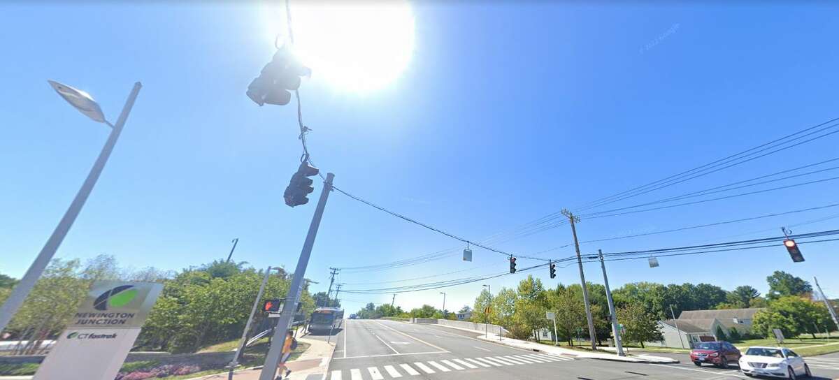 Newington officials Nine cars damaged in fire at West Hill Automotive