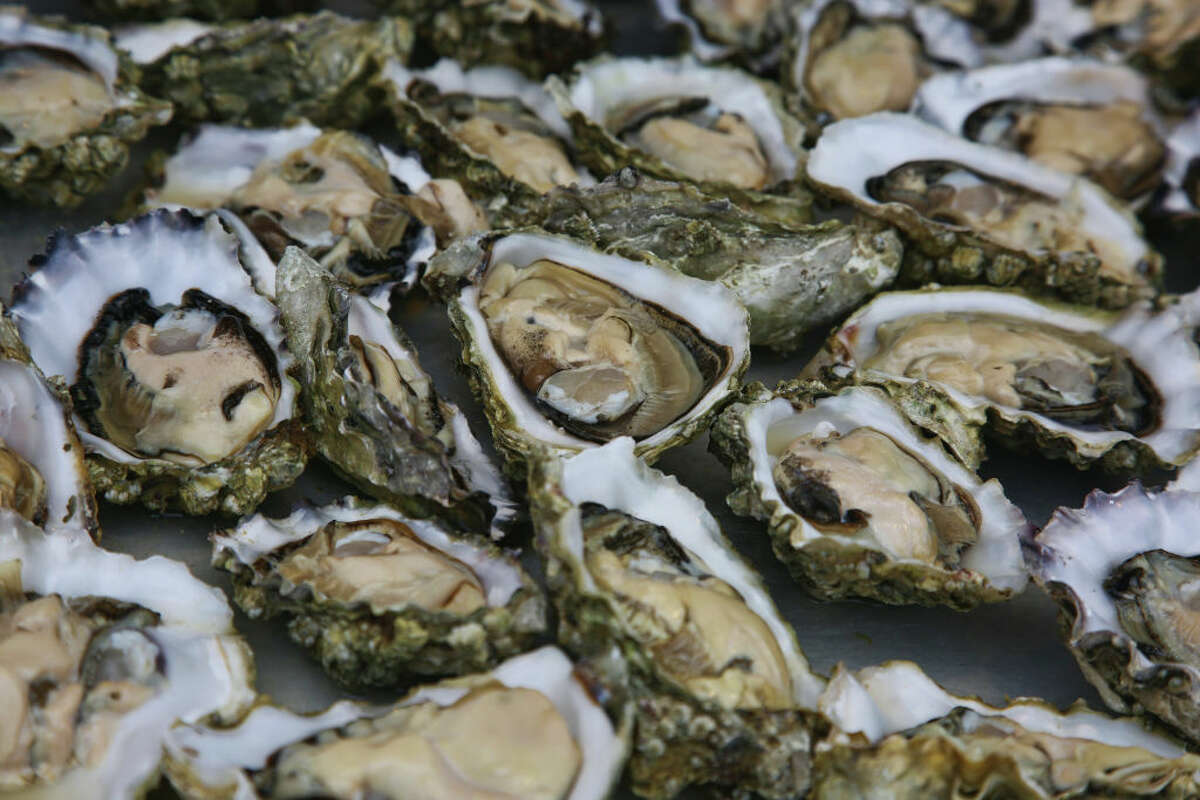 Oysters harvested in CT by Norm Bloom and Son linked to norovirus outbreak, FDA says