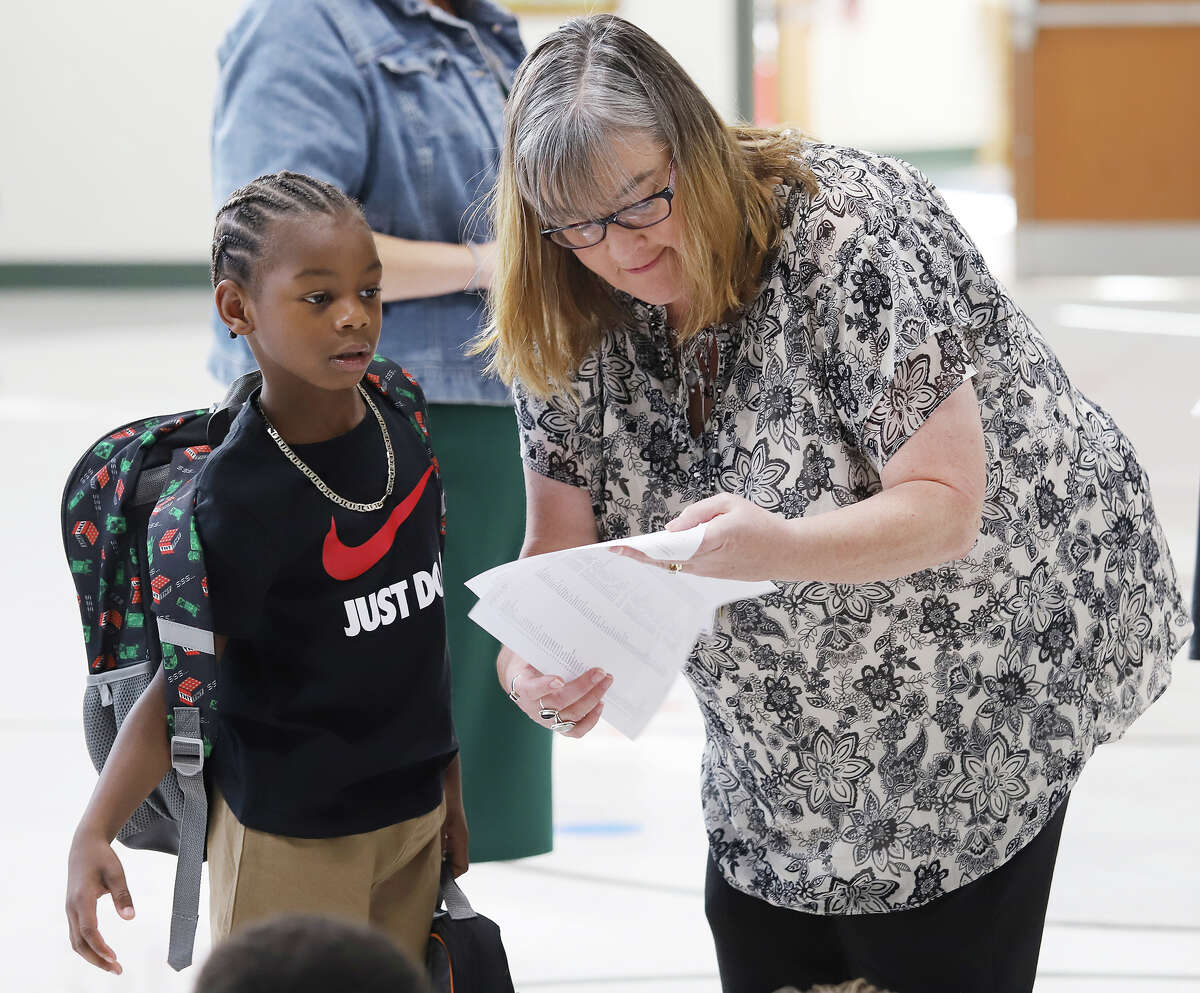 Alton students, educators return to schools for new academic year