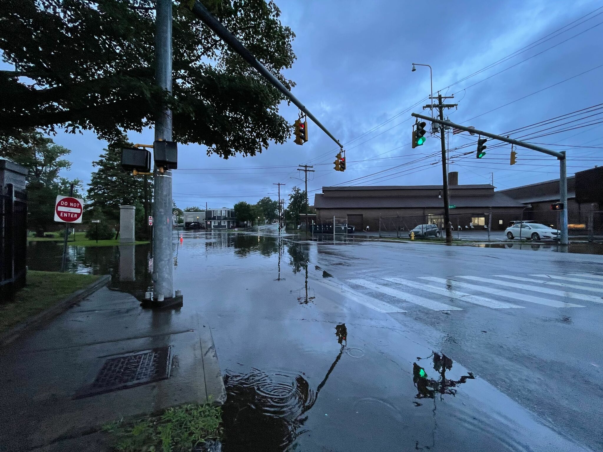 NWS: Strong morning storms before sun returns for weekend in CT