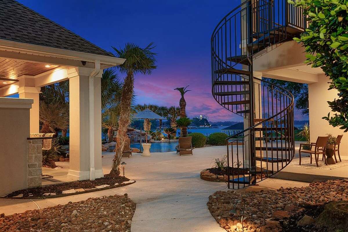 18740 Palm Beach Blvd, Conroe,TX 77356