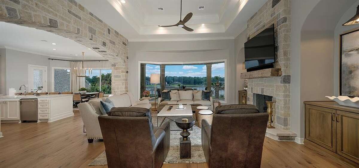 18740 Palm Beach Blvd, Conroe,TX 77356