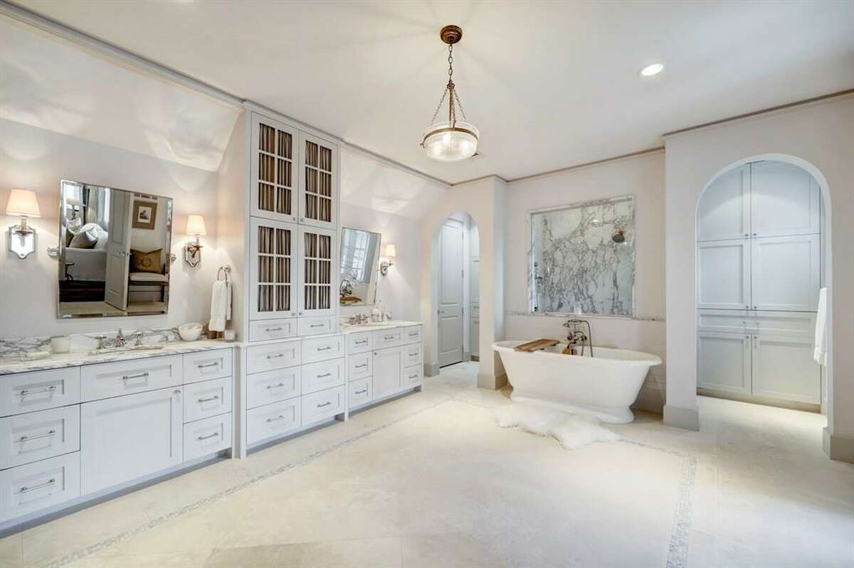 6062 Riverview Way, Houston,TX 77057 6062 Riverview Way, Houston,TX 77057