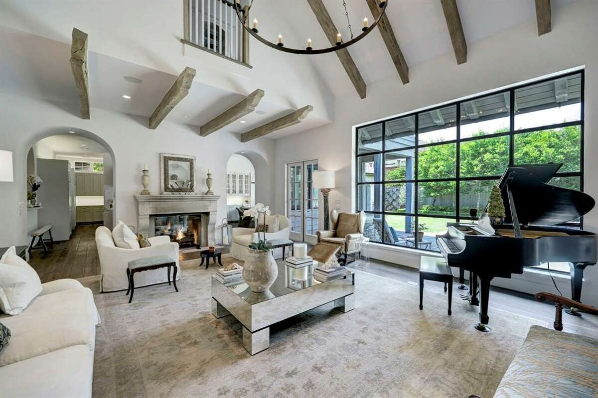 6062 Riverview Way, Houston,TX 77057 6062 Riverview Way, Houston,TX 77057