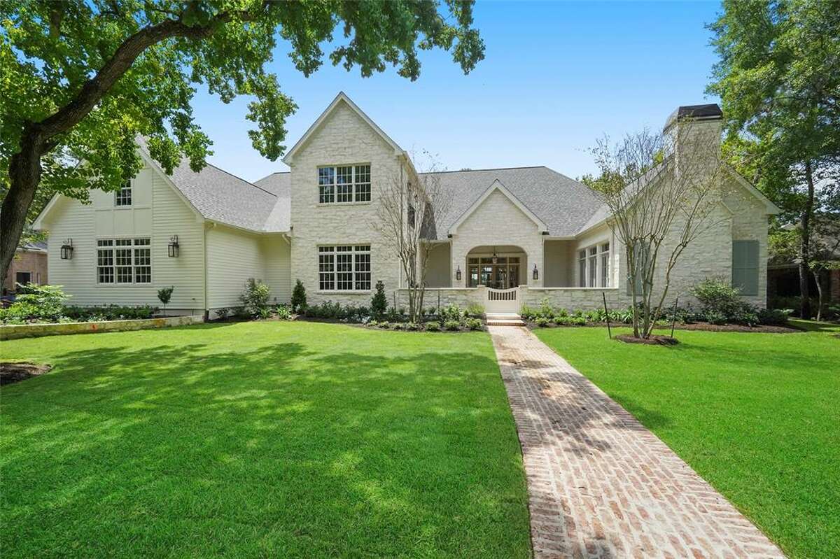 55 Hollymead Dr, The Woodlands,TX 77381