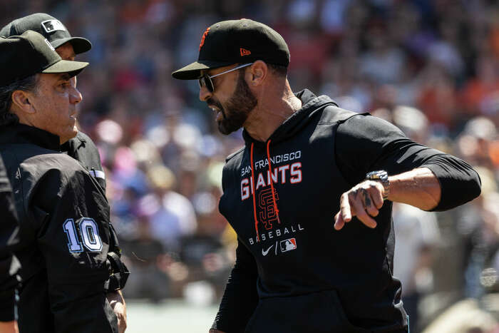 Eddie Rosario hits for the cycle; Braves avoid sweep by Giants