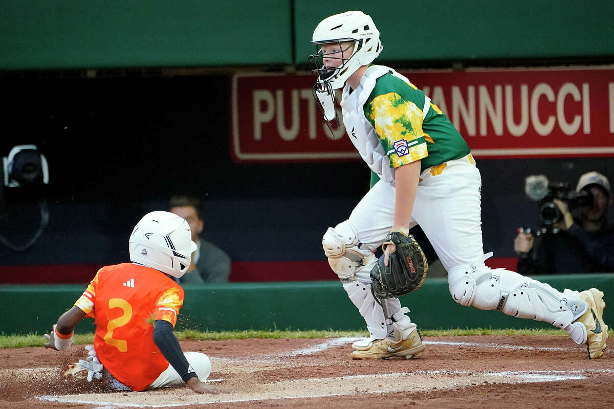 DVIDS - News - Fort Knox Little League baseball team defies odds, completes  season undefeated