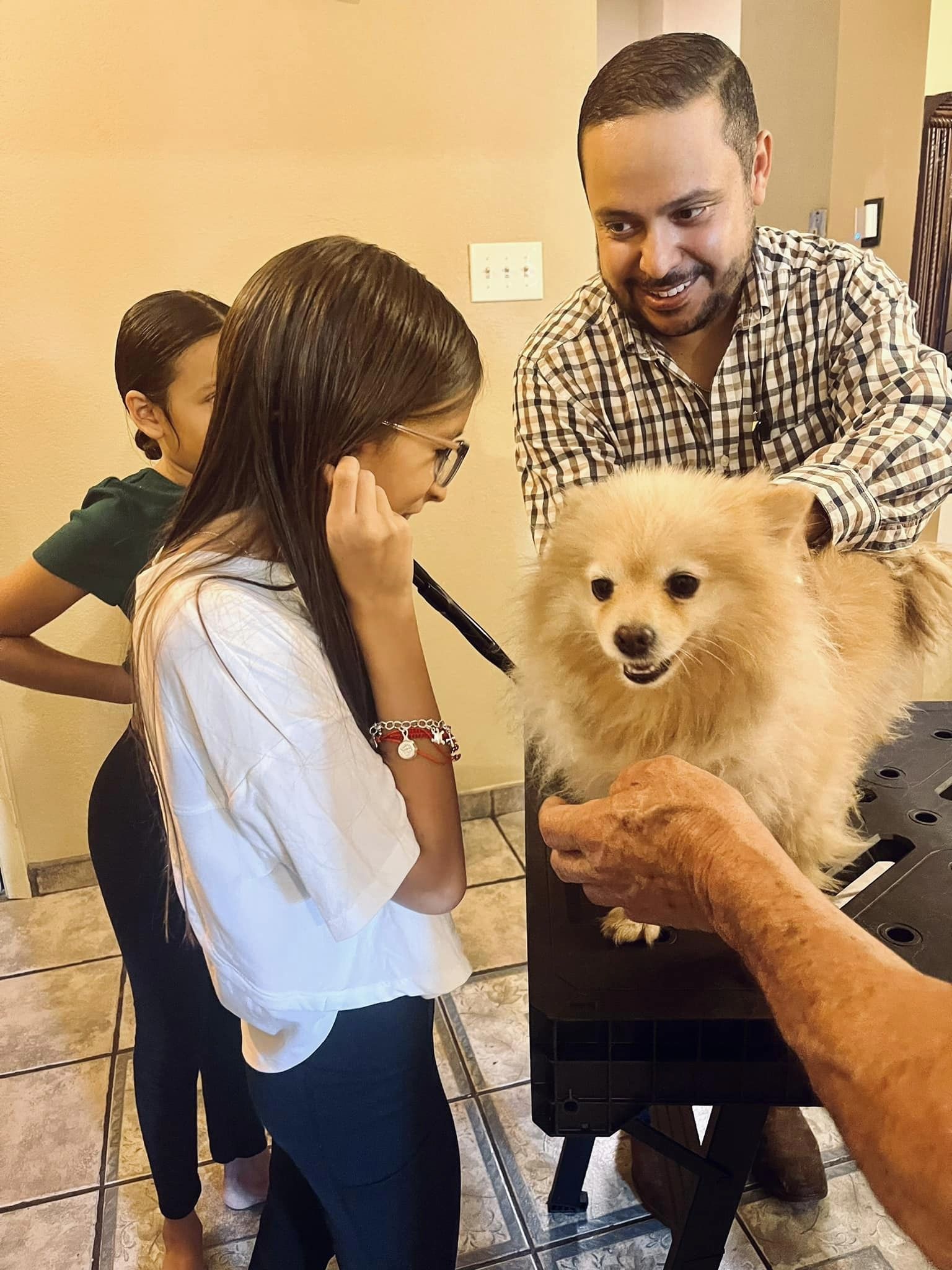 New veterinary clinic coming to Laredo, house calls available