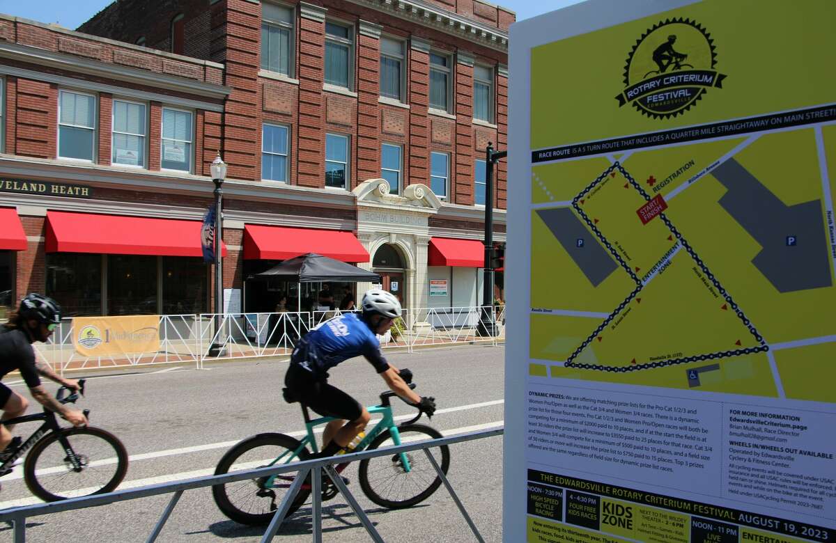 Theres time to go! Edwardsville Rotary Criterium is under way