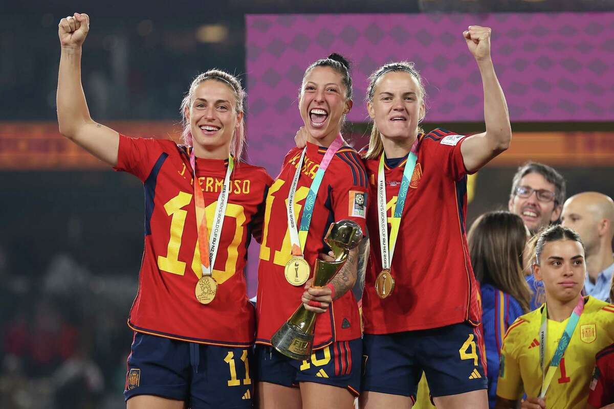 Alexia Putellas: World Cup winner says 'FIFA should take note' of