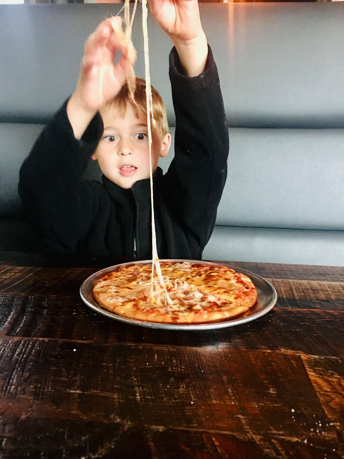 Houstonbased Crust Pizza Co. to host grand opening in League City