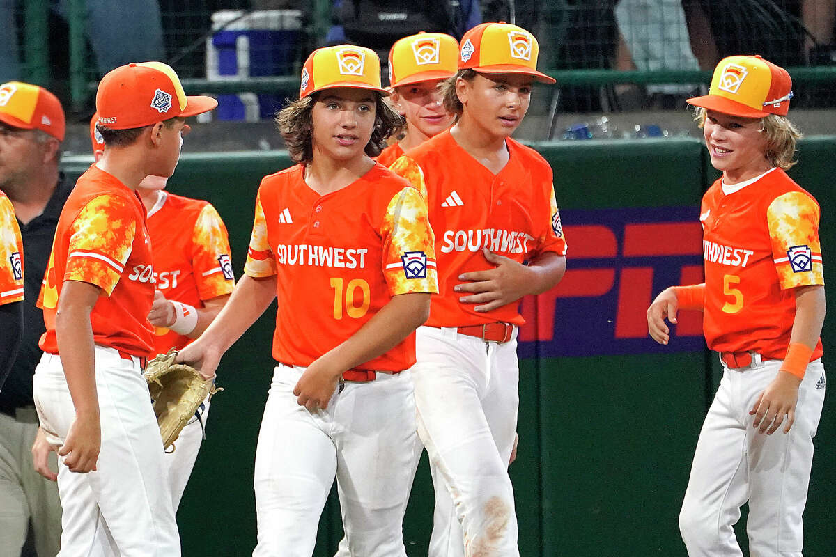 El Segundo / Little League World Series - First game today. Give