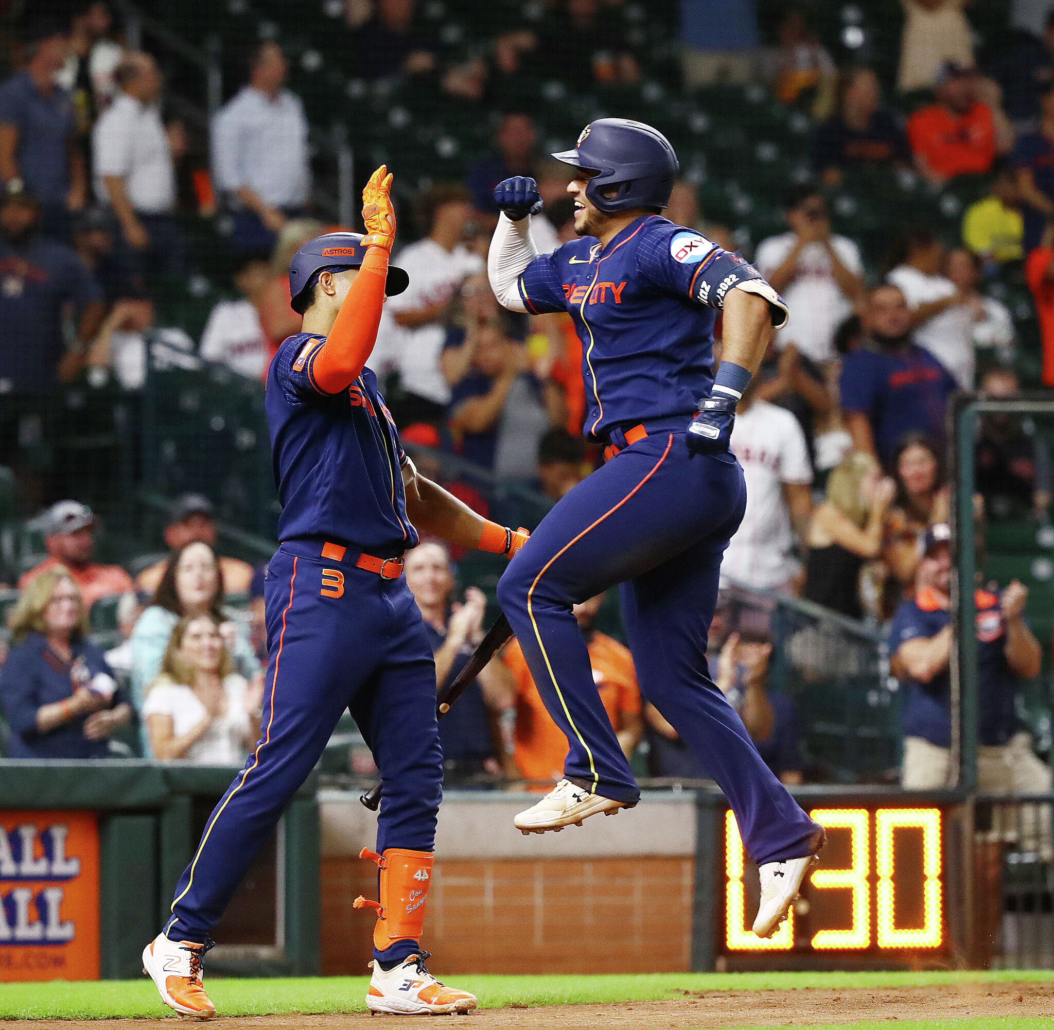 How long will Yainer Diaz play first base for the Astros?