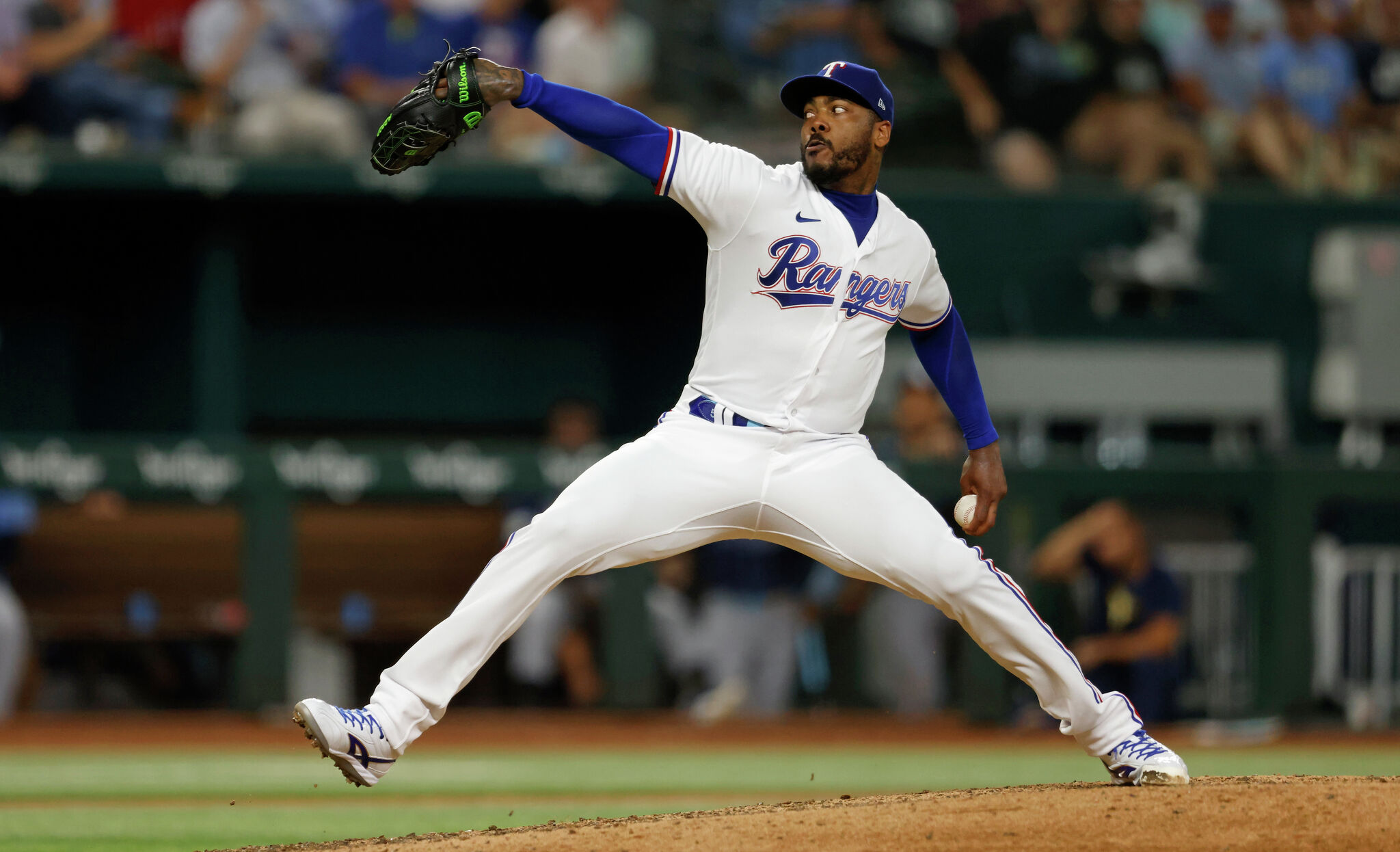 The nicest stadium to ever close: Globe Life Park era ends with one more  emotional Rangers win