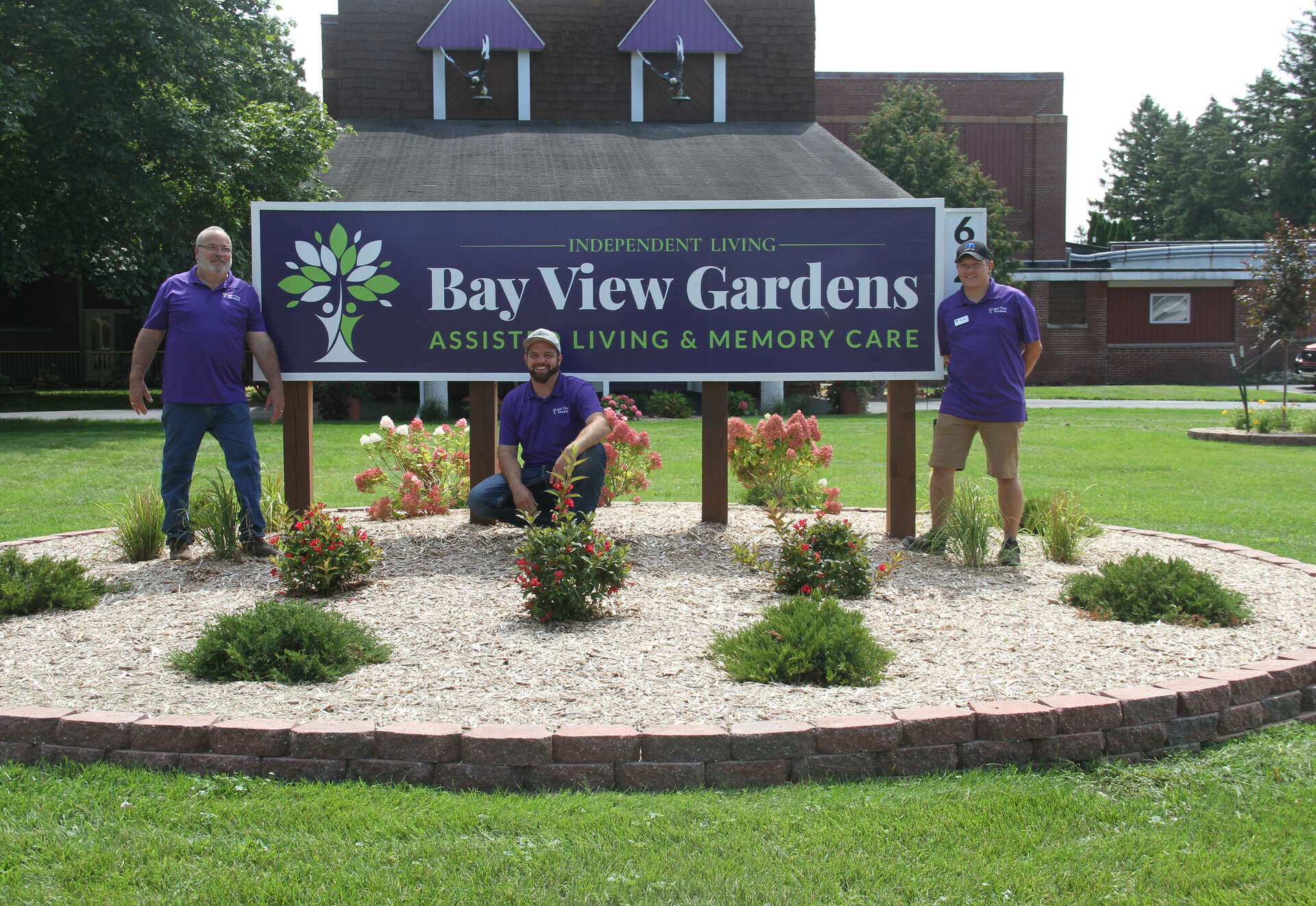 Bay View Gardens to Sebewaing community with ribbon cutting