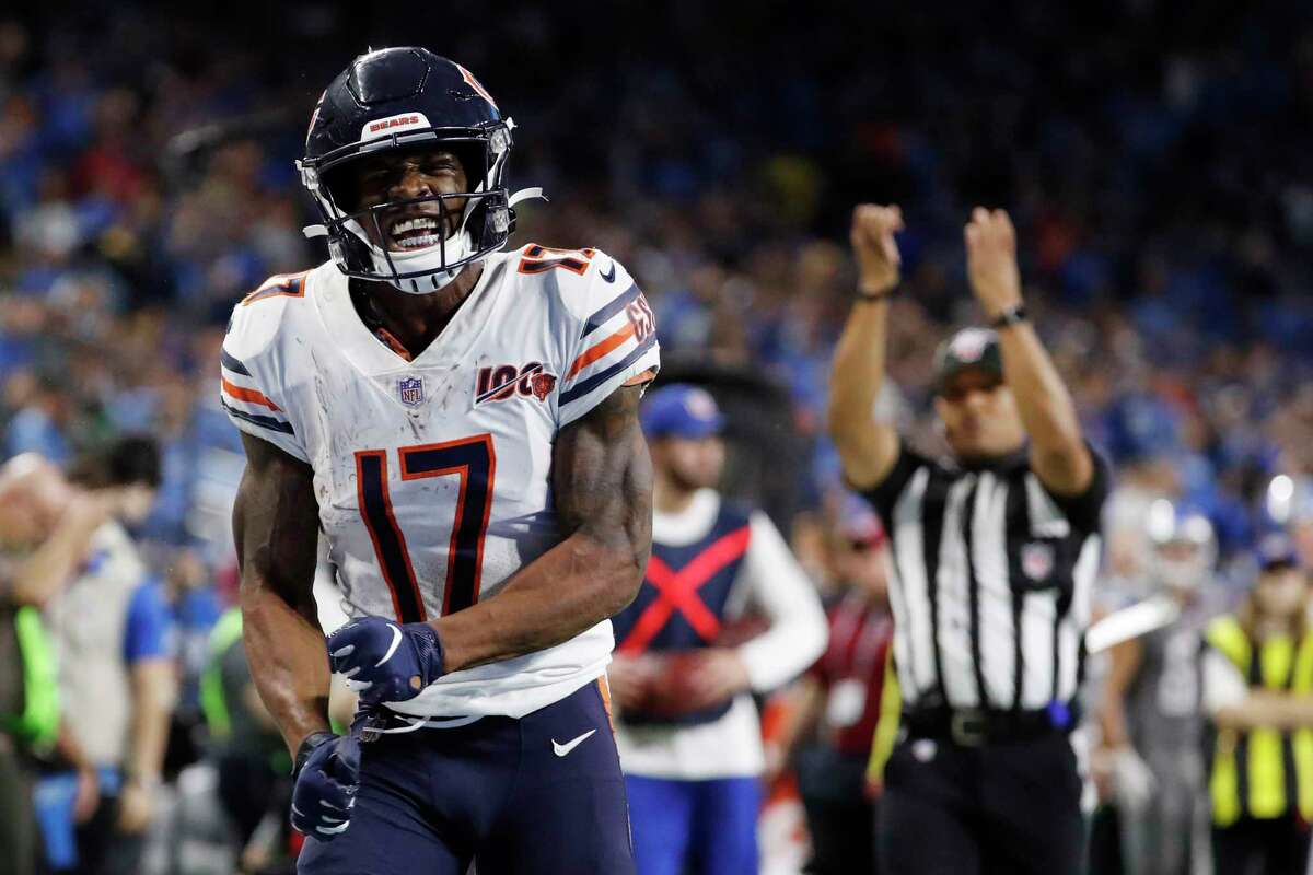 Bears WR challenges Lions fan to fight over Twitter