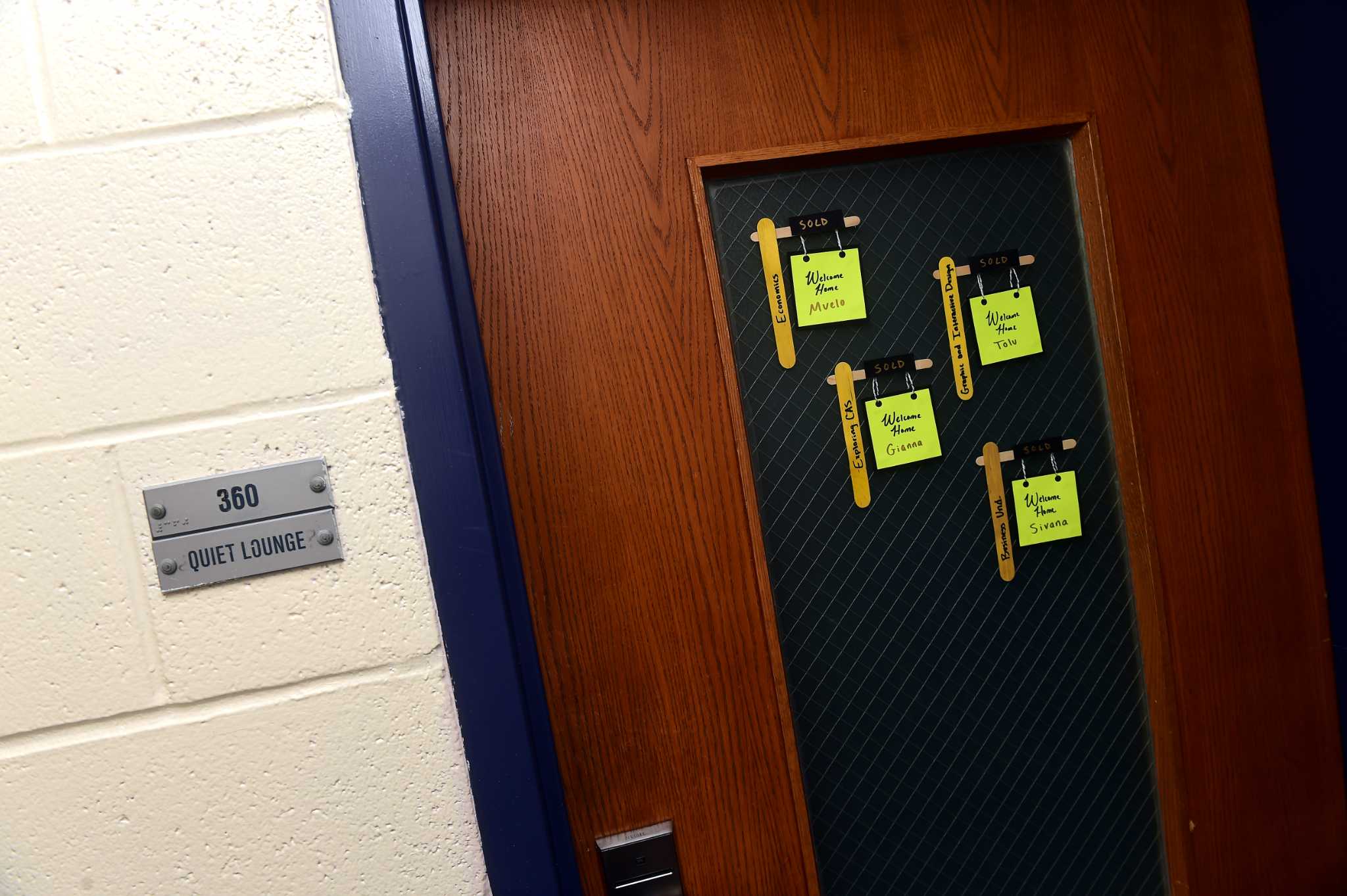 Quinnipiac officials Students in lounges to get housing discount