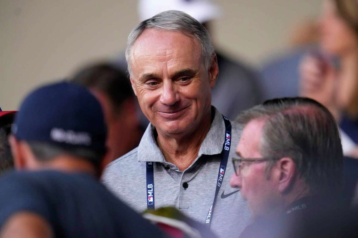 MLB to cancel games after players, owners fail to reach agreement