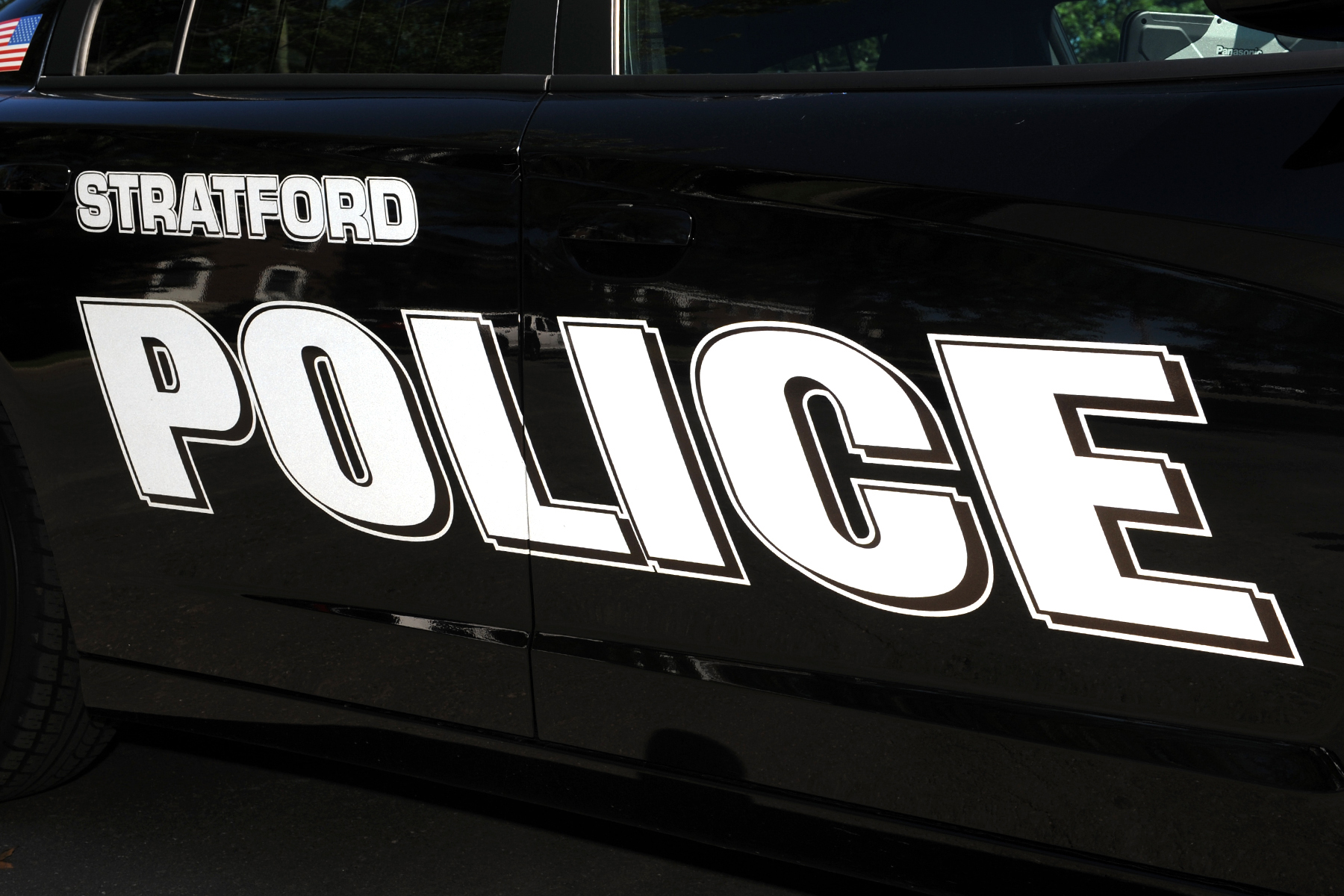 Man i Bridgeport greps av polisen för knivhugg i Stratfords affärsverksamhet