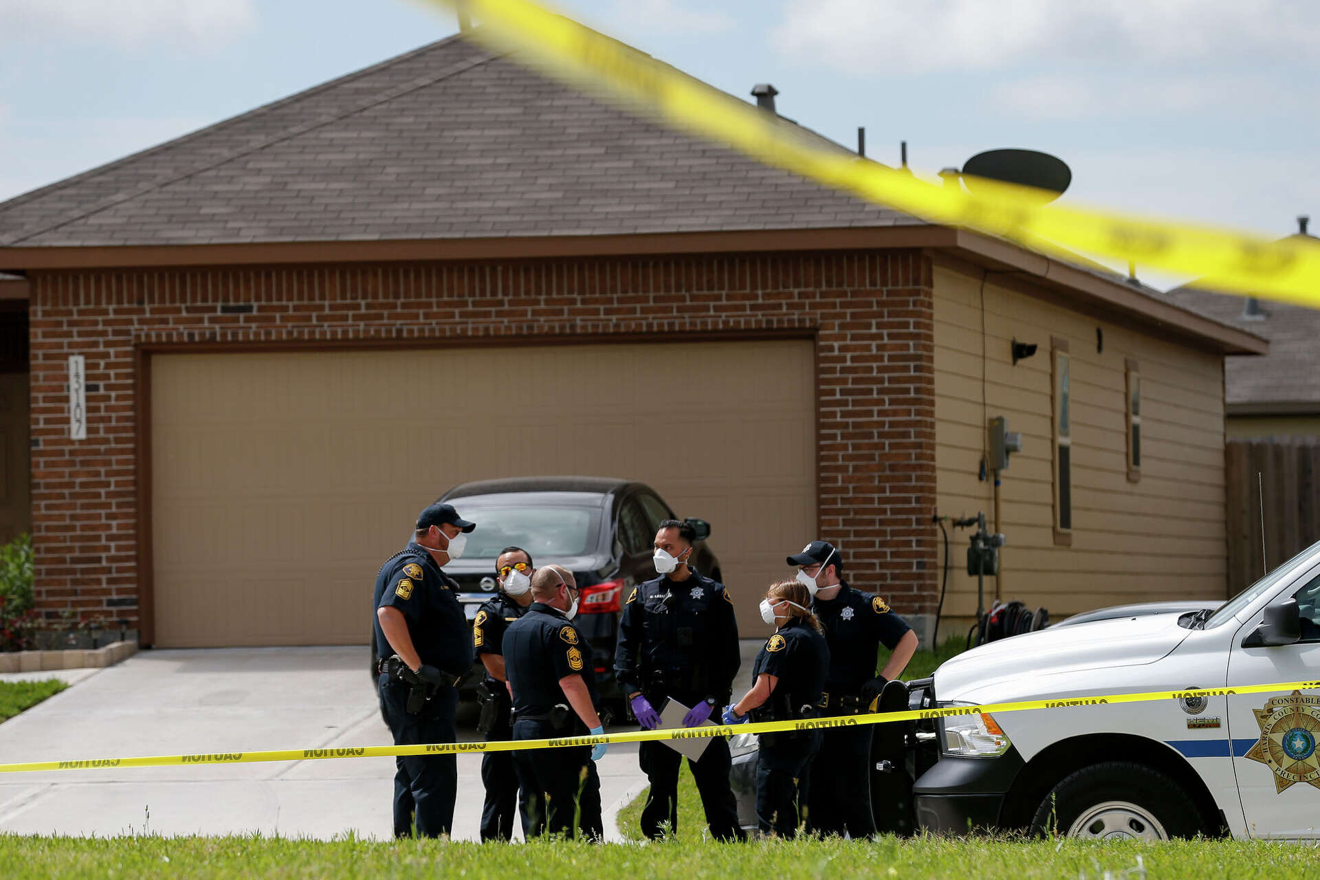Man charged with murder in shooting of wife in Harris County