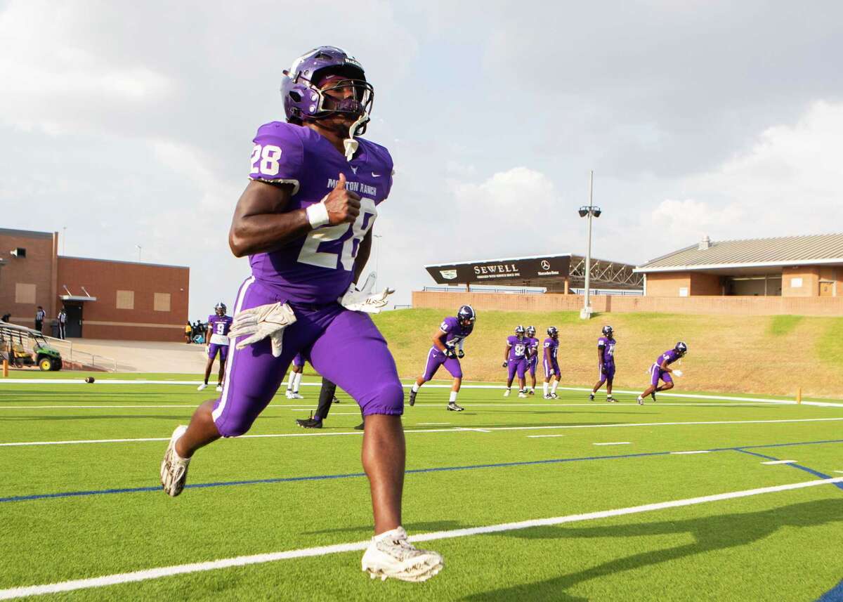 Eisenhower Eagles rally past Morton Ranch Mavericks in thriller