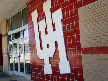 UH to replace DEI office with new Center for Student Advocacy