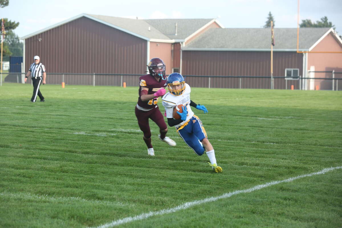 Deckerville dominates Ashley with first half performance