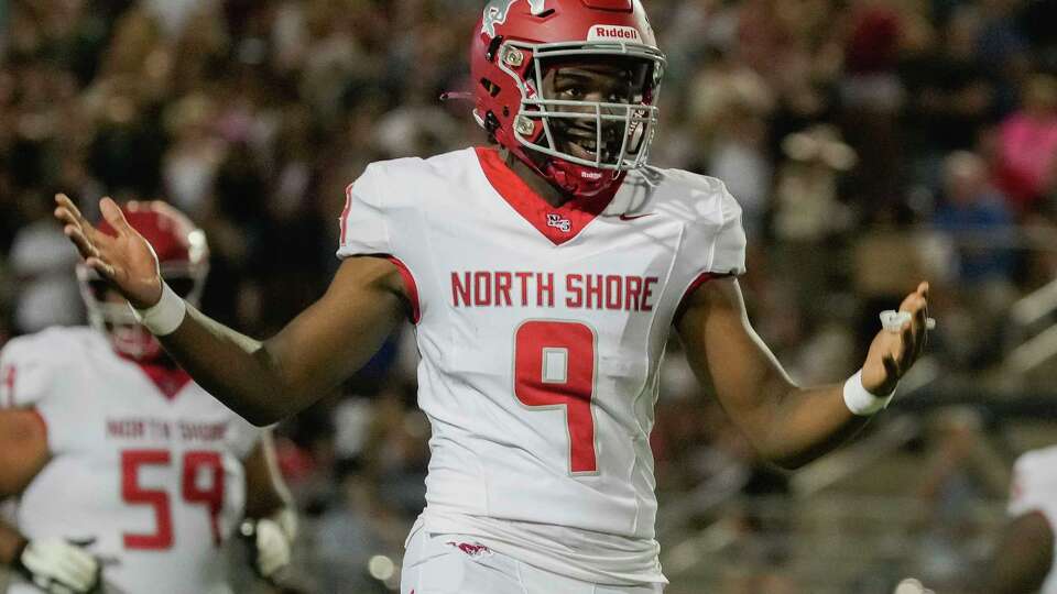 North Shore quarterback Kaleb Bailey (9) reacts after a touchdown during the second quarter of a non-district high school football game at Woodforest Bank Stadium, Friday, Aug. 25, 2023, in Shenandoah.