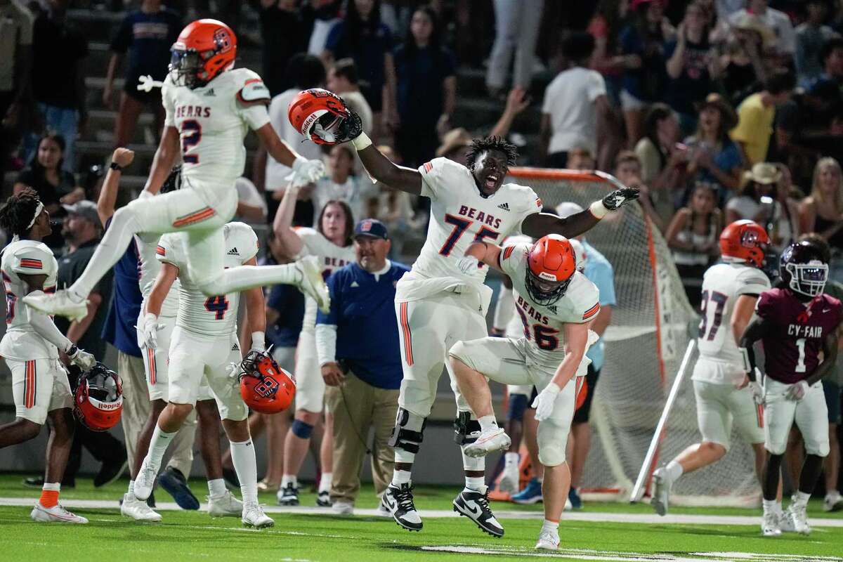 Football Bridgeland Bears stun CyFair Bobcats in season opener