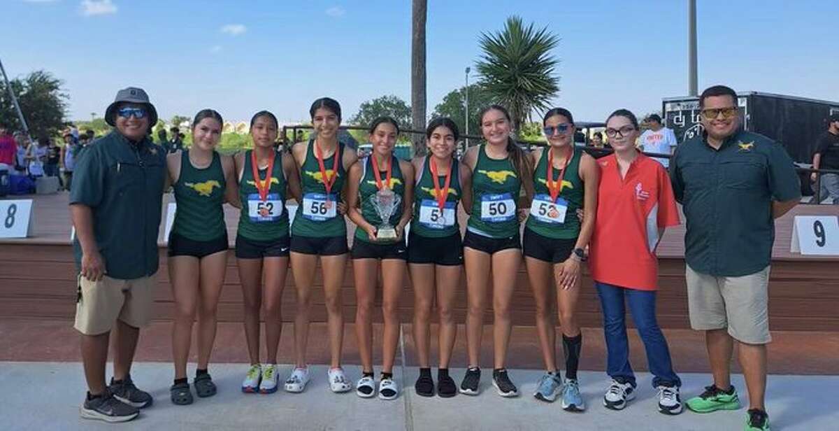 Nixon cross country teams win Border Olympics titles