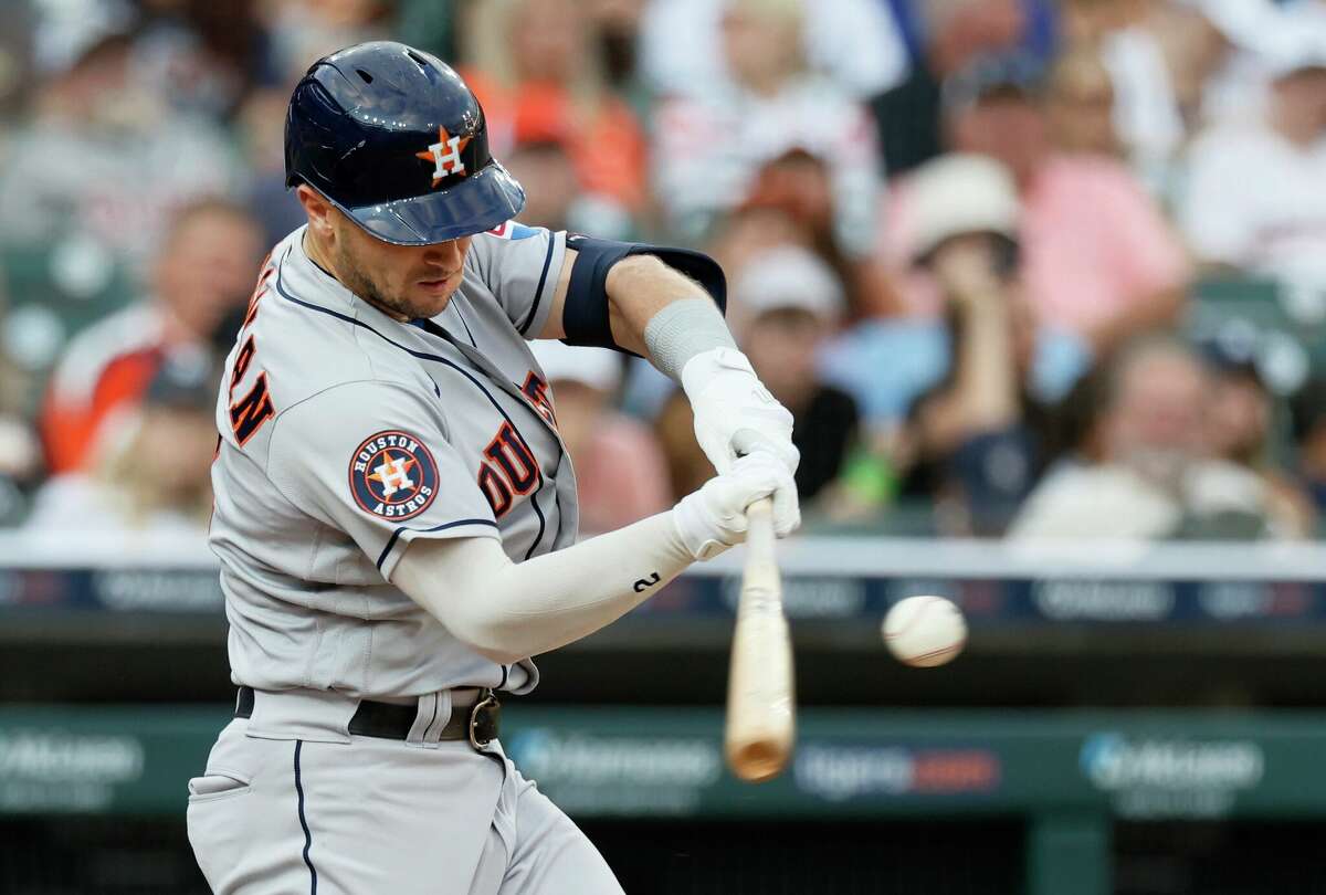Bregman'S Return: A Home Run, A Standing Ovation, And An Astros Win! - d9udvbc