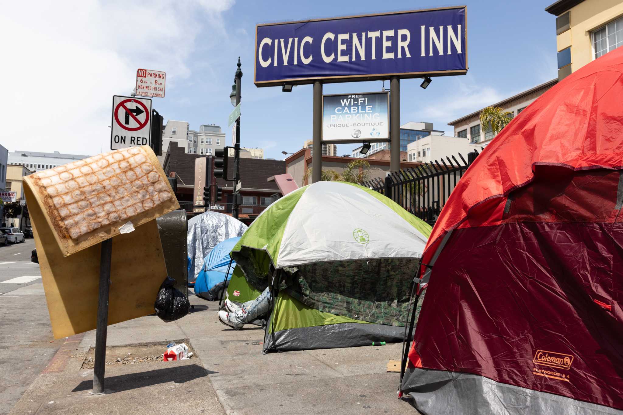 三藩市将加大拆除无家可归者露天营地的力度，根据最新的法院指导执行。